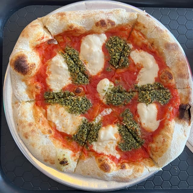 Photo of the dish “Pizza Neomargarita”