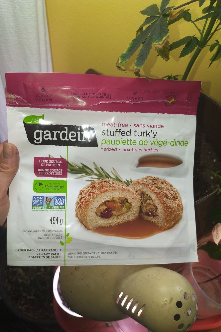 photo of Gardein Savory Stuffed Turk’y shared by @marniecorinne on  13 Oct 2019 - review