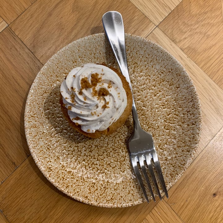 photo of Seed Speculoos and pear cupcake shared by @sallyk on  26 Nov 2020 - review