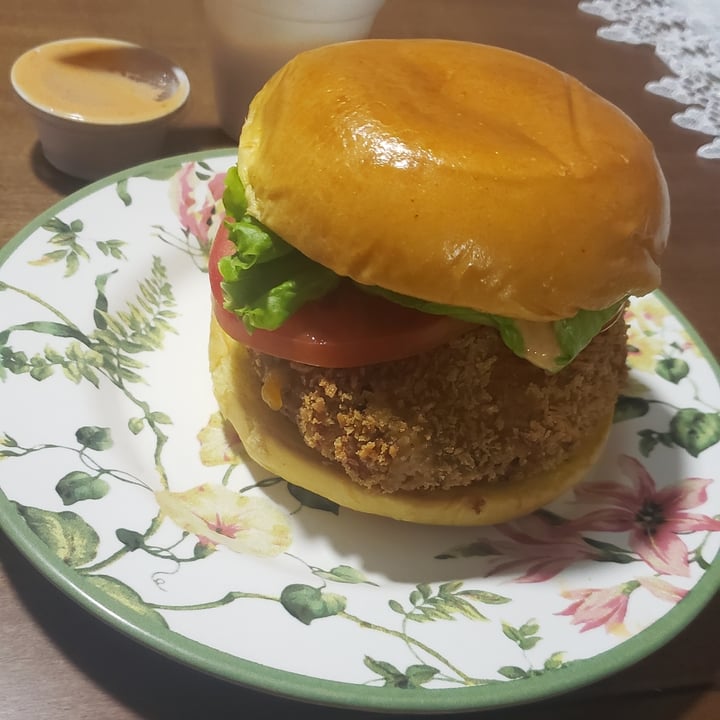 photo of Cabana Burger Hambúrguer de cogumelo shared by @luana35 on  13 Jun 2022 - review