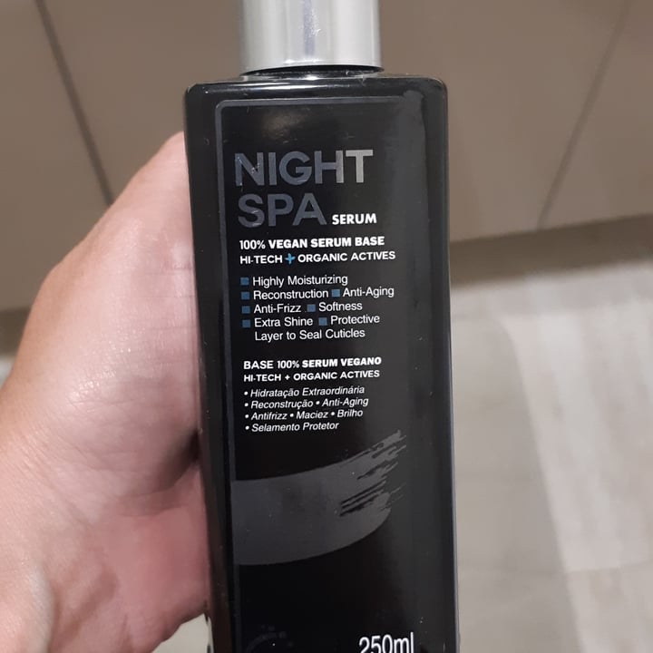 photo of Truss Night Spa Serum 100% vegan base shared by @wiwiservino on  21 Jul 2021 - review
