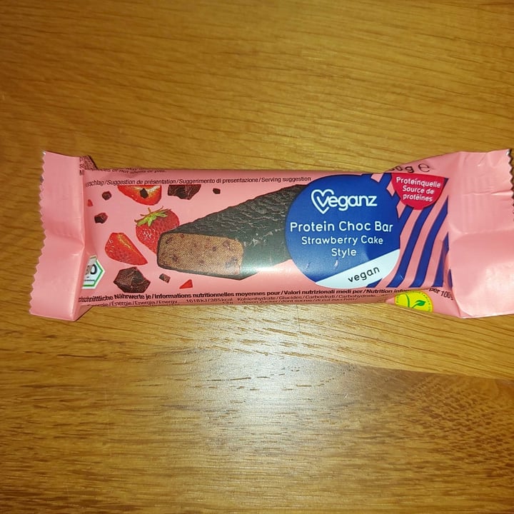 photo of Veganz Protein Choc Bar Strawberry Cake Style shared by @steffi127 on  12 Aug 2021 - review