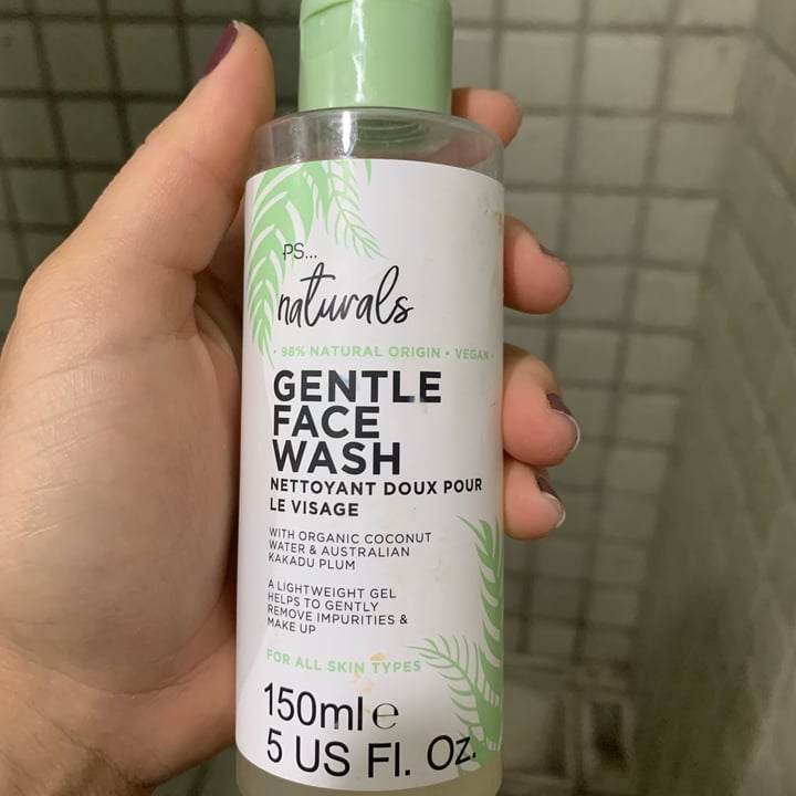 photo of PS Naturals Gentle Face Wash shared by @amandademelomatos on  10 May 2022 - review