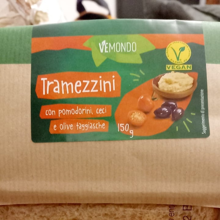 photo of Vemondo  Tramezzini con Pomodorini, Ceci e Olive Taggiasche shared by @fabry1975 on  17 Mar 2022 - review