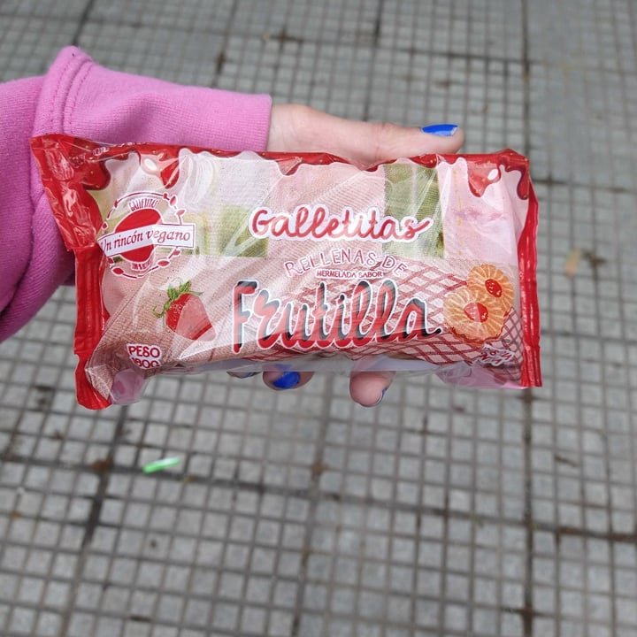 photo of Un Rincón Vegano Galletitas Rellenas De Frutilla shared by @jo7a on  21 Sep 2022 - review