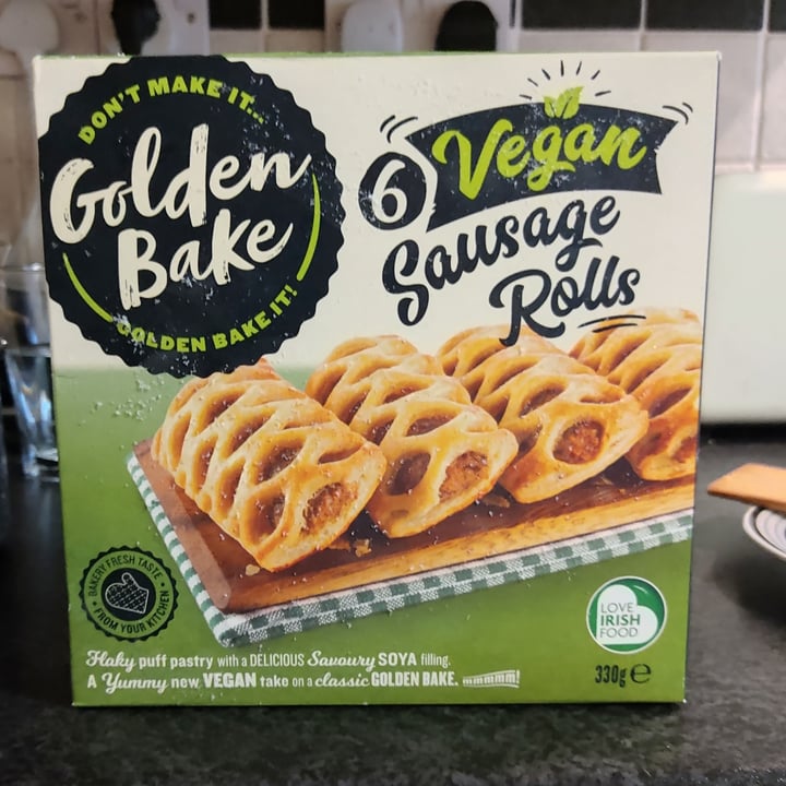 photo of Golden Bake Vegan sausage rolls shared by @zveky on  15 Dec 2021 - review