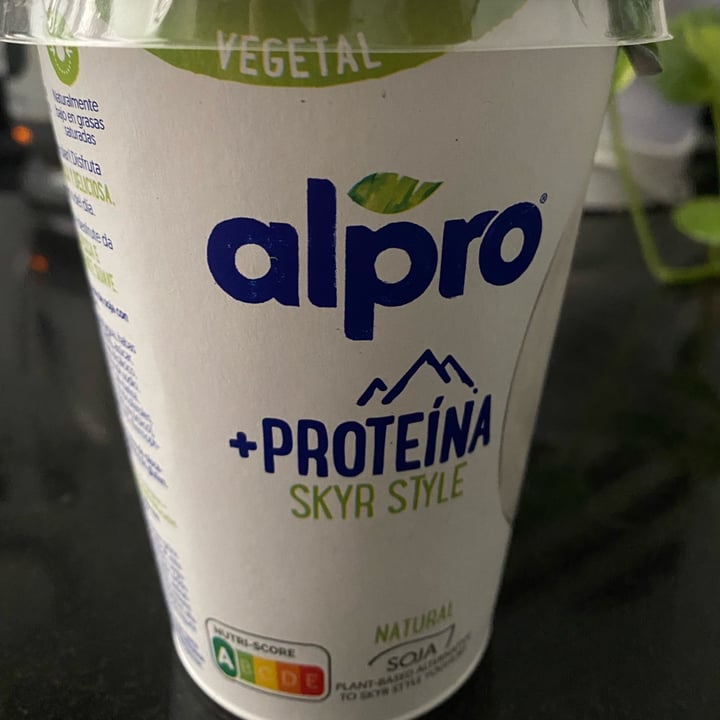 photo of Alpro Alpro Skyr Style Natur shared by @beaandveganfood on  30 Oct 2022 - review