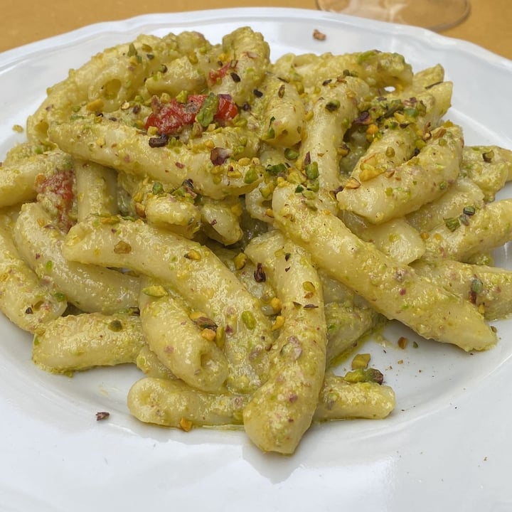 review photo of Cantina Modica di S. Giovanni Pasta Pesto Pistacchio shared by @tinioceansoul on 12 Oct 2021 - review