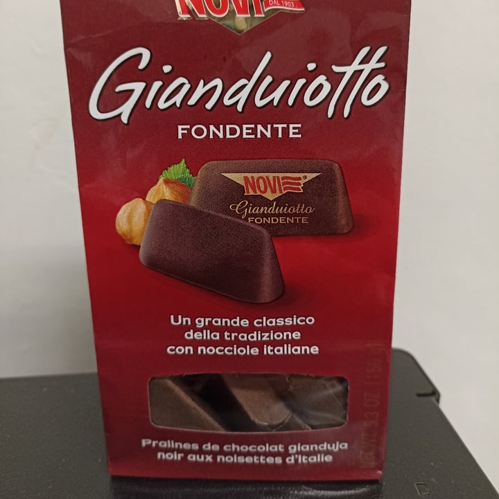 review photo of Novi Gianduiotto fondente shared by @maggiors on 25 May 2022 - review
