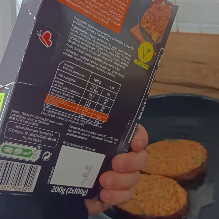 review photo of Carrefour Hamburguesa de soja, judias, tomate y maiz shared by @podivegan on 16 Apr 2022 - review