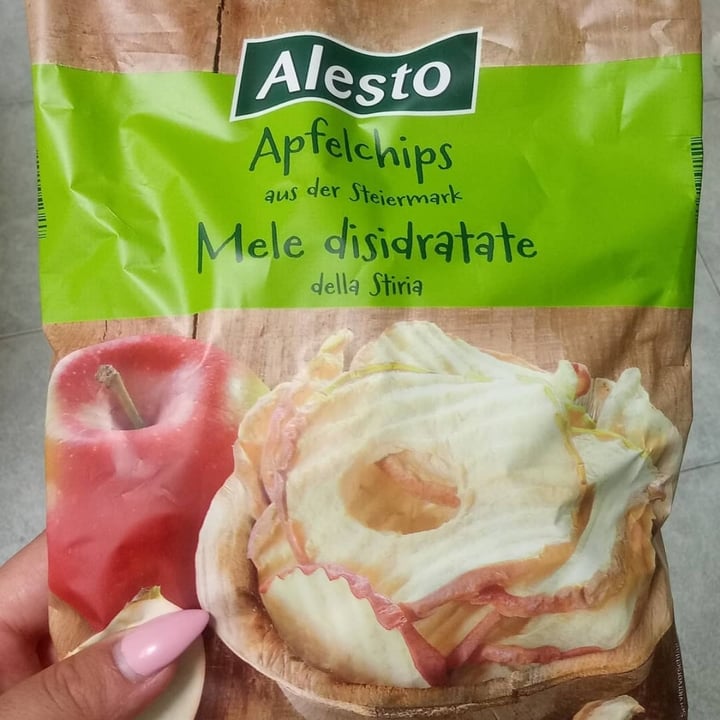 photo of Alesto Bio Dried apple slices shared by @streghettavegana on  19 Apr 2021 - review