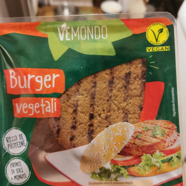 photo of Vemondo Burger vegetali shared by @valemox on  28 Nov 2021 - review
