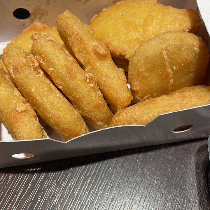 photo of Burger King nuggets vegetales shared by @ggj on  22 Nov 2022 - review