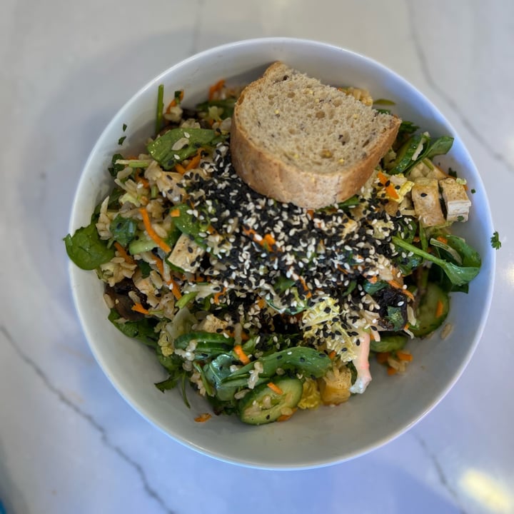 photo of CRISP & GREEN Seoul Bowl shared by @katiewink on  06 Sep 2022 - review