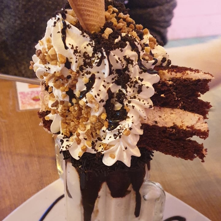 review photo of Freedom Cakes Freak shake shared by @tereytere on 21 Nov 2020 - review