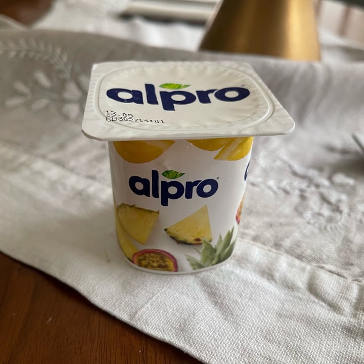 photo of Alpro 2x Melocotón 2x Piña Fruta de la Pasión shared by @simonflames on  07 Aug 2022 - review