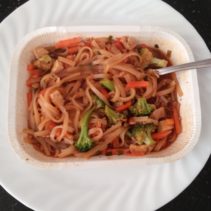photo of Amy’s Thai Pad Thai shared by @practicallyvegan on  11 Nov 2020 - review
