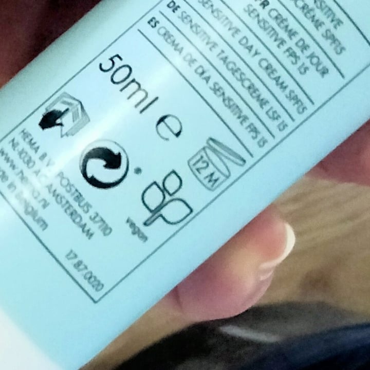 review photo of Hema Sensitive Day cream shared by @cyckel on 27 Sep 2022 - review