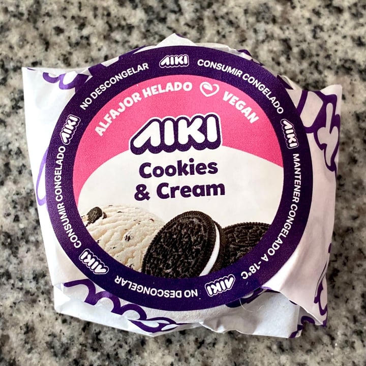 review photo of Aiki Alfajor Helado Cookies and Cream shared by @antoniacatalina on 18 Aug 2022 - review