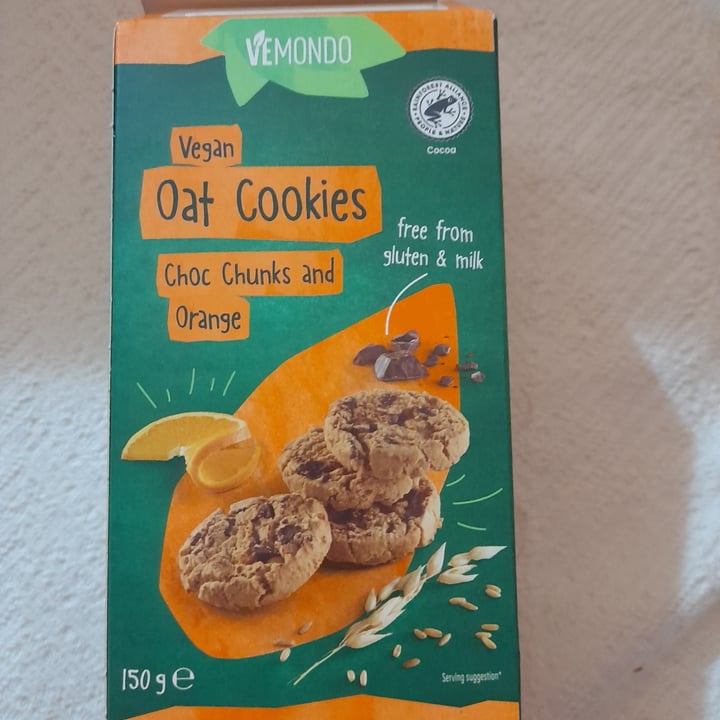 review photo of Vemondo Vegan Oat Cookies Choc Chunks And Orange shared by @carlina096 on 20 Apr 2022 - review