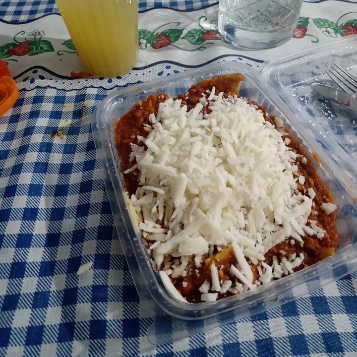 review photo of Cuenco Vegano Canelones Con Bolognesa shared by @manuinterlandi on 19 Apr 2021 - review