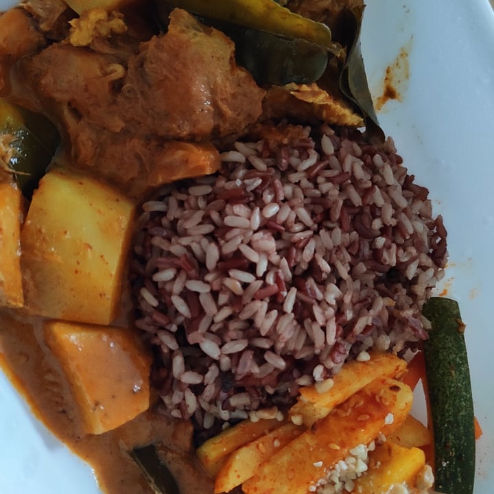 photo of Sunnychoice Rendang Lion's Mane Mushoom Rice shared by @juzm0i on  12 Jun 2020 - review