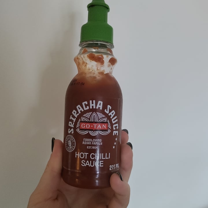 photo of Go Tan Sriracha Hot Chili Sauce shared by @noe11 on  10 Oct 2022 - review