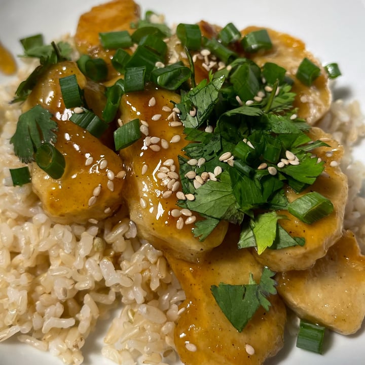 photo of Gardein Mandarin Orange Crispy Chick’n shared by @mfaith on  05 Jan 2022 - review