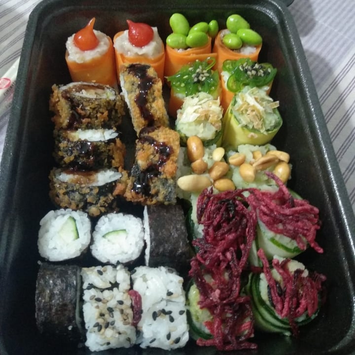 review photo of SR. SHIITAKE RESTAURANTE JAPONES - Unidade Prudente combinado sushi shared by @ferguimaraes on 08 Dec 2022 - review