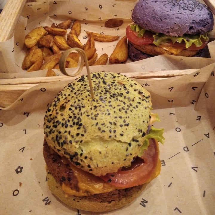 review photo of Flower Burger Jungle BBQ shared by @nicole13 on 13 Oct 2022 - review