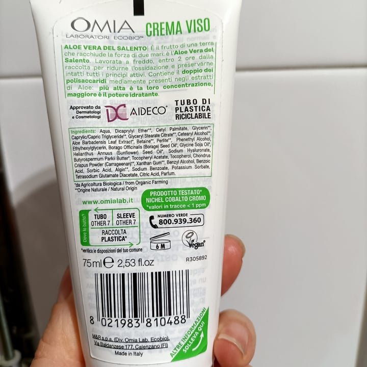 photo of Omia Crema viso biologica aloe vera shared by @papayafruit on  26 Oct 2022 - review
