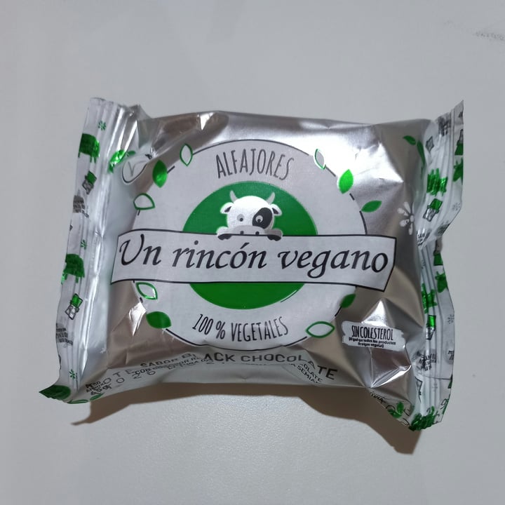 photo of Un Rincón Vegano Alfajor Black Chocolate shared by @soolrzo on  03 Nov 2021 - review