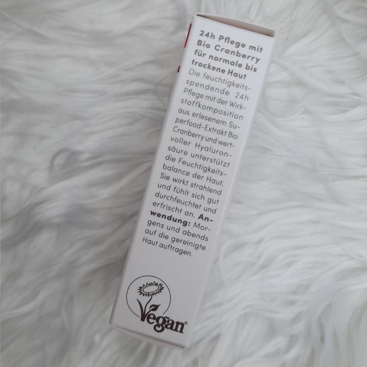 photo of Bio:Végane SKINFOOD Skin Food Bio Cranberry shared by @angela78 on  05 Feb 2021 - review