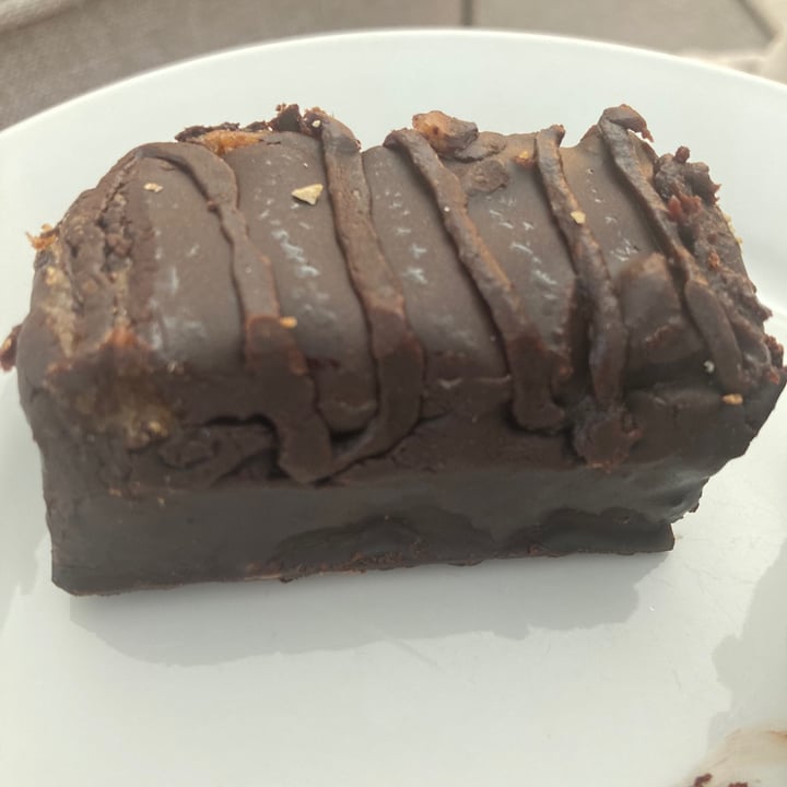 photo of Harvest cafe Snickers Bar shared by @mailidyer on  26 Sep 2021 - review