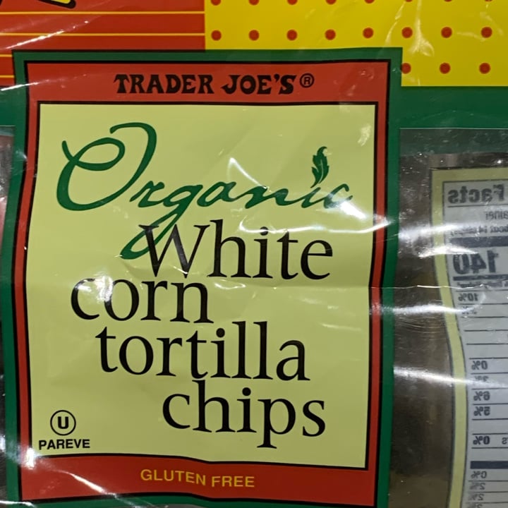 photo of Trader Joe's Organic White Corn Tortilla Chips shared by @farmerjan on  30 May 2022 - review