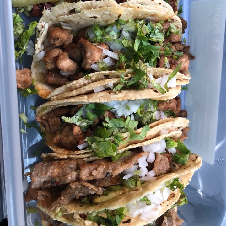 photo of Por siempre vegana 2 Tacos de milanesa shared by @rooockd on  04 Jan 2021 - review