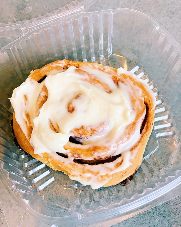 photo of Nourish Your Soul Cinnamon Roll shared by @bshade on  19 May 2019 - review