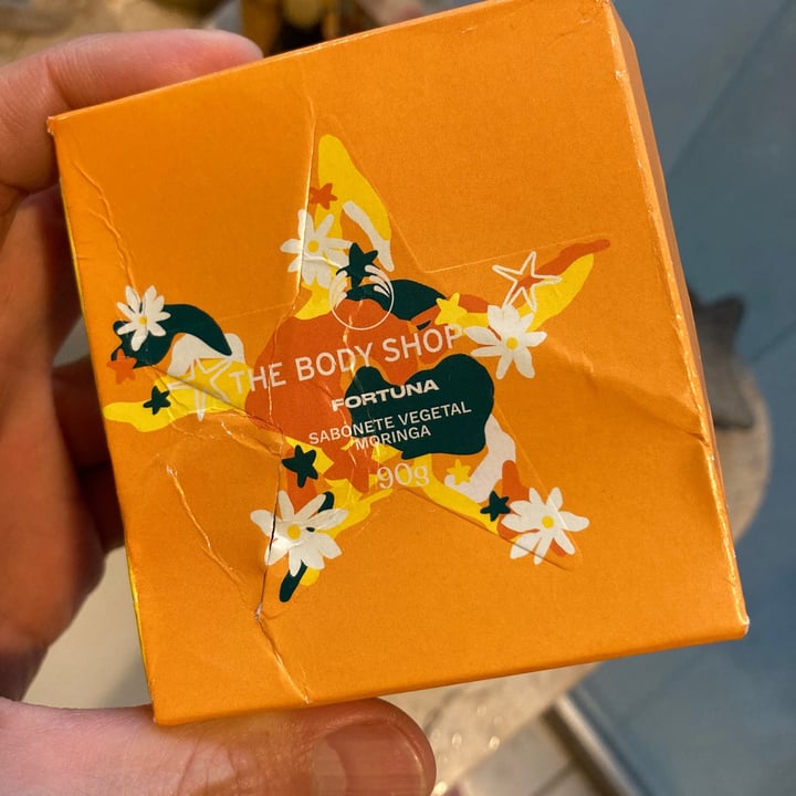 review photo of The Body Shop Moringa Soap shared by @luisgranado on 09 Sep 2022 - review