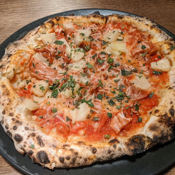 photo of Red Sparrow Pizza Hawaiian Pizza shared by @hannibal on  26 Feb 2020 - review