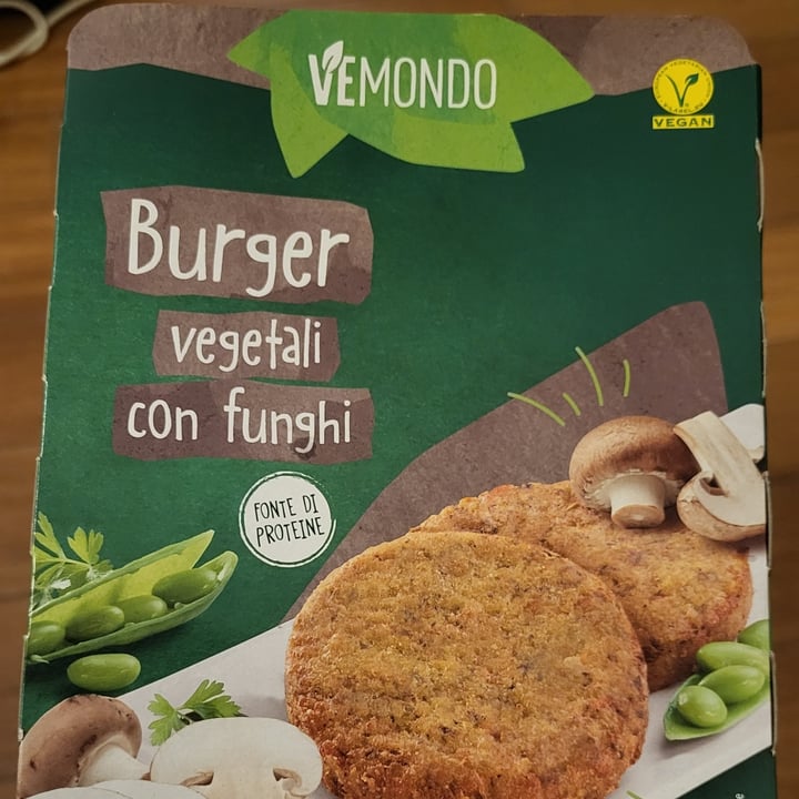 review photo of Vemondo Burger Vegetali con Funghi shared by @valegreen on 12 Dec 2022 - review