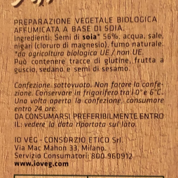 review photo of ioVEG Tofu Affumicato shared by @emmeerreti on 13 Oct 2022 - review