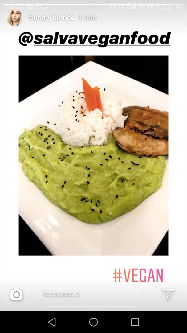 review photo of SalVa Vegan Food Puré de espinaca con milanesa de berenjena shared by @nalia on 26 Nov 2019 - review