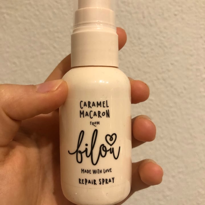 photo of Bilou Caramel macaron repair spray shared by @luciafinotello on  10 Apr 2022 - review