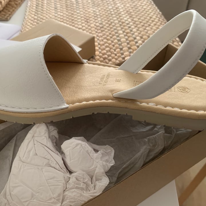 review photo of Guelmi Sandalias shared by @mariajosequero on 16 Aug 2021 - review
