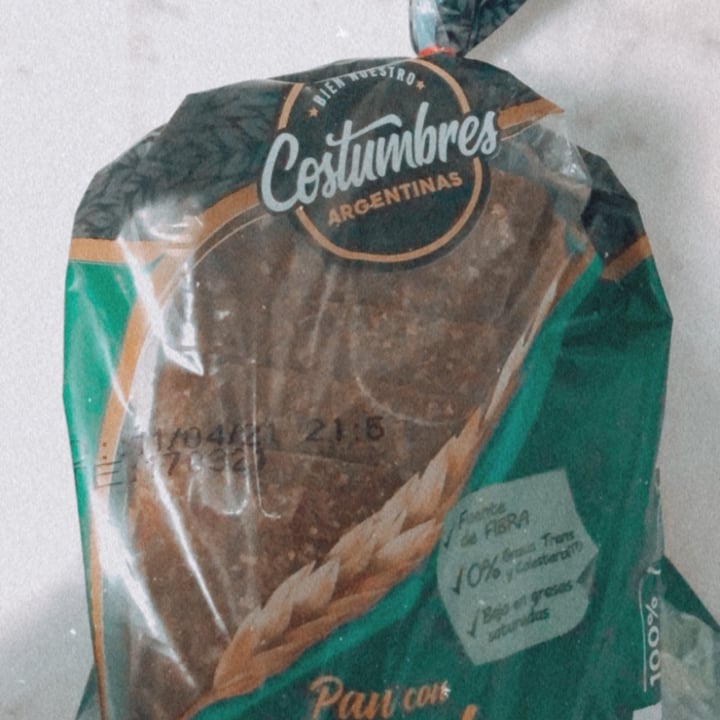 photo of Costumbres Argentinas Pan Con Salvado shared by @milagrosagus on  17 May 2021 - review