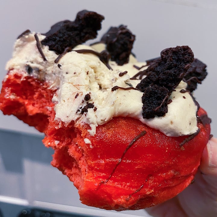 review photo of Doughnut Time Liam Hemsworthy shared by @sazzie on 10 Jan 2022 - review