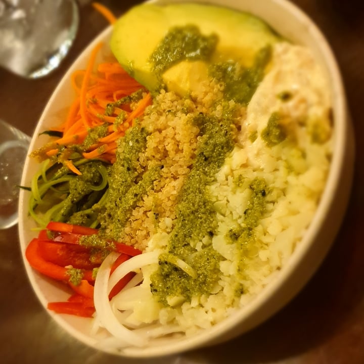 photo of Doppio Zero Bassonia Healthy Quinoa Bowl shared by @anomaloustrin on  14 Dec 2021 - review