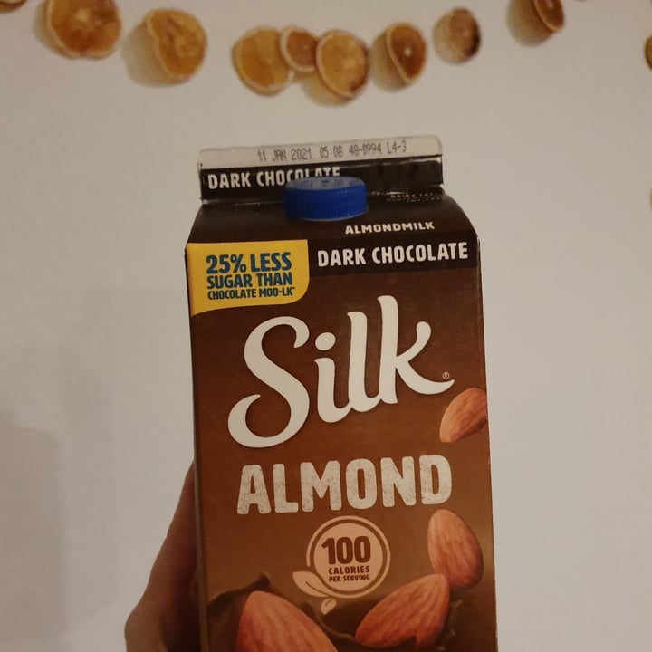 photo of Silk Dark Chocolate Almond Milk shared by @paniwilson on  28 Jan 2021 - review