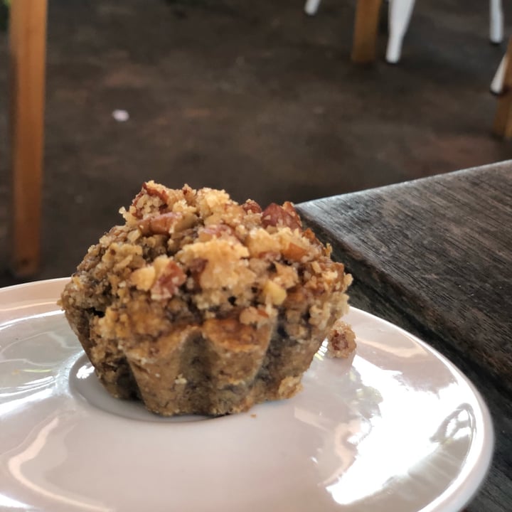 photo of Dulce Tierra Bakery & Coffee shop Rinconada Muffin Vegano De Platano shared by @mochileravegana on  05 Nov 2022 - review