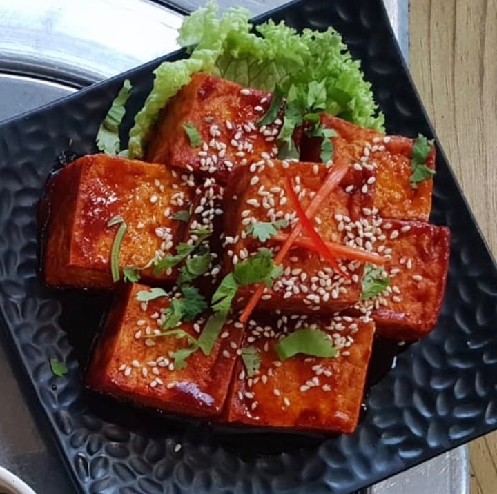 photo of The Boneless Kitchen Dubu Jorim (Spicy Pan Fried Tofu) shared by @veggieoty on  21 Mar 2020 - review
